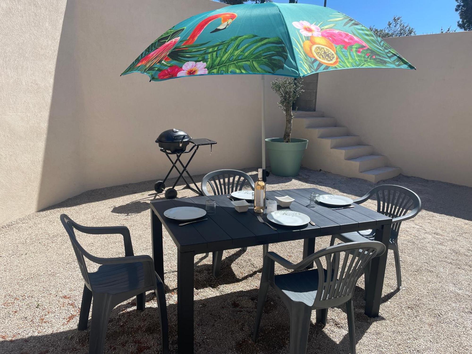 Maison_du_sud_13140 Holiday home